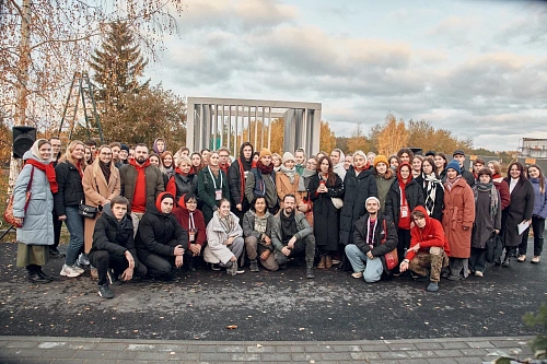 «Надежда на свет»: в Псковской области установили новый арт-объект, посвящённый жертвам геноцида